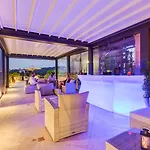 Πανσιόν Navona Queen Rooftop 4*