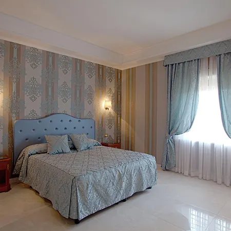 Penzion Navona Queen Rooftop 4*