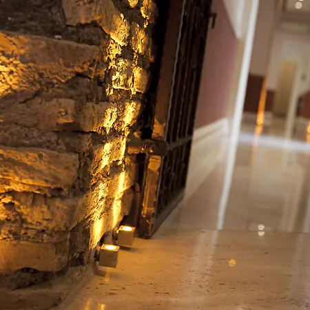 Navona Queen Rooftop Penzion 4*