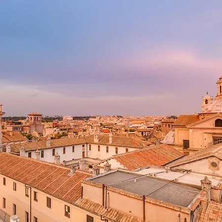 Navona Queen Rooftop בית הארחה 4*
