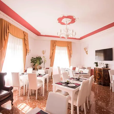 纳沃那皇后屋顶旅馆 招待所 罗马