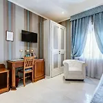 Гостевой дом Navona Queen Rooftop 4*