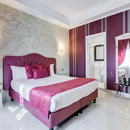 Navona Queen Rooftop רומא