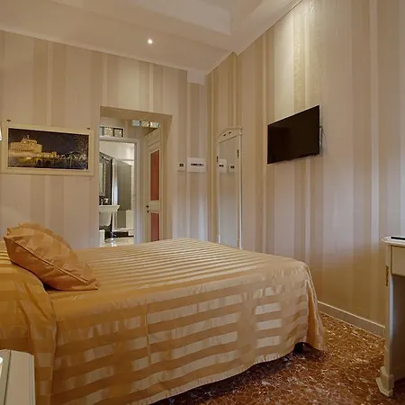 Navona Queen Rooftop Guest house 2*