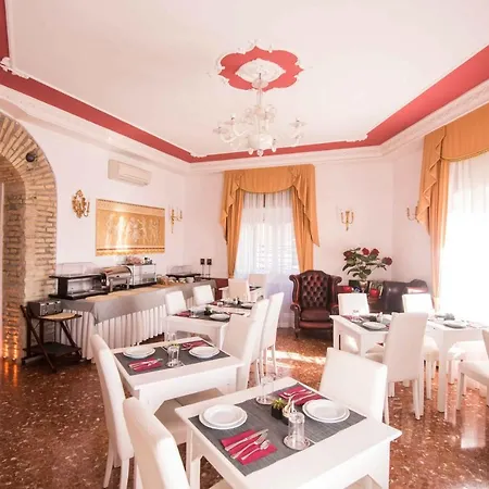 ゲストハウス ナヴォーナ クイーン ルーフトップ ローマ