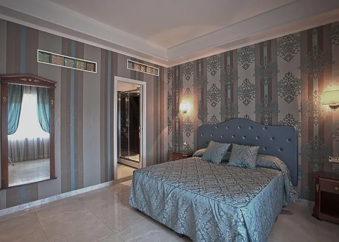 Navona Queen Rooftop